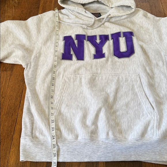💜 NYU light gray hoodie. Size L. Can be unisex. - Picture 3 of 7